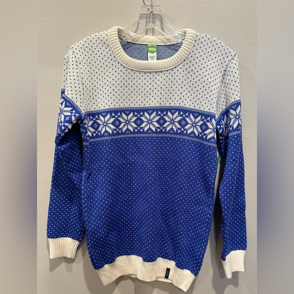 Blue and White Patterned Sweater
